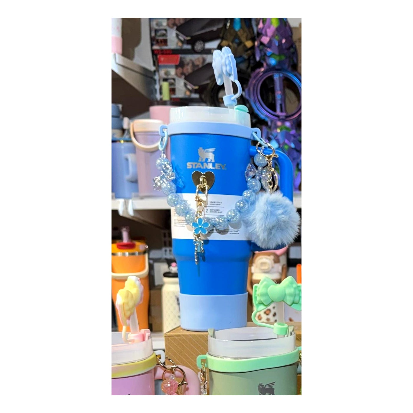 1180ml insulated blue tumbler with handle, straw and charm accessories