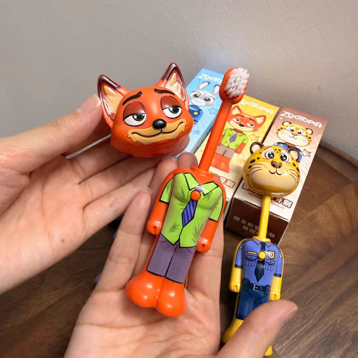 Zootopia cartoon toothbrush set